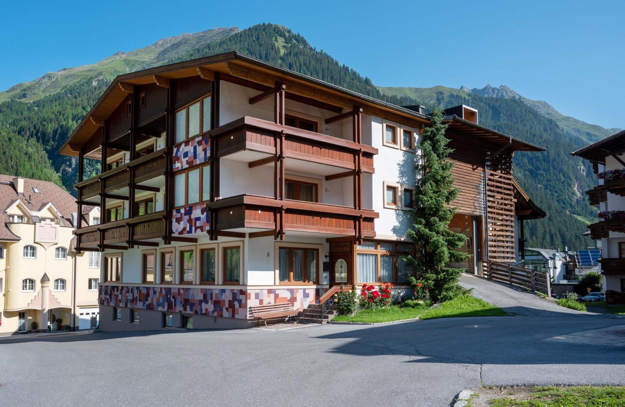 Gasthof Eggerstüberl 3*